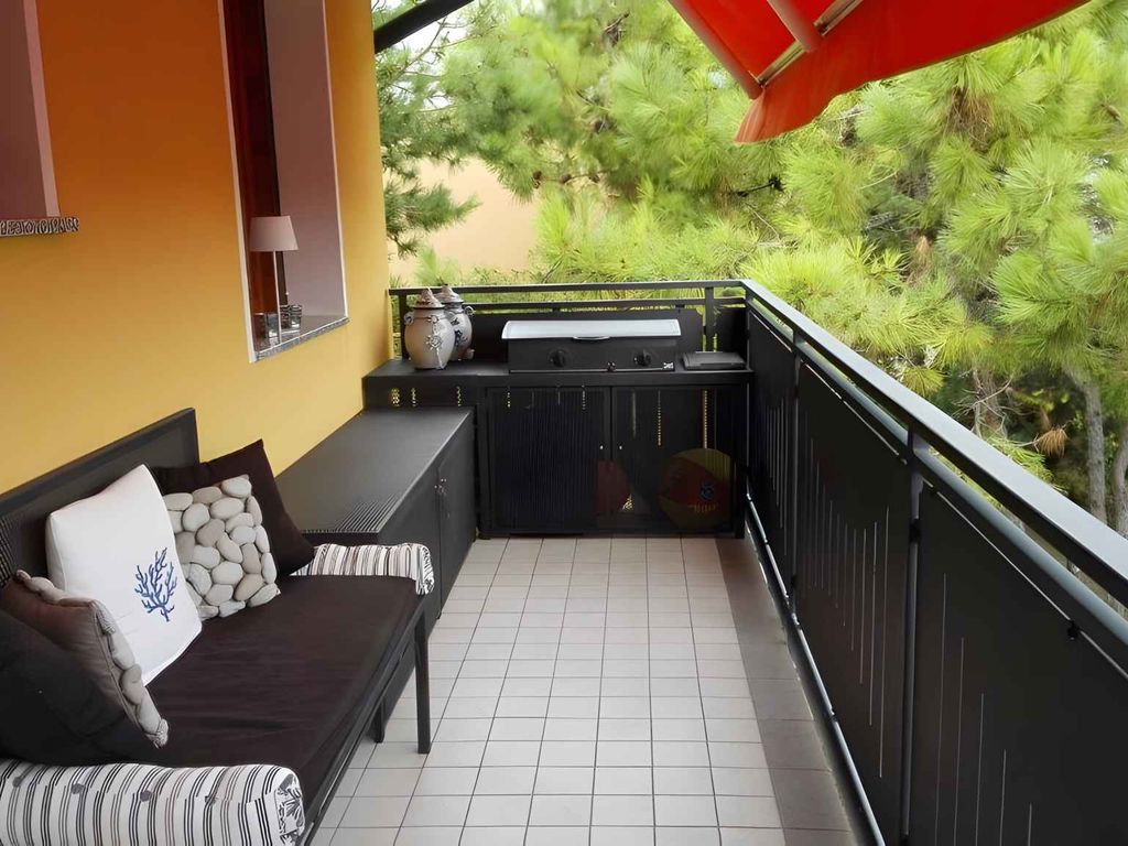 Ferienwohnung mit Klimaanlage und Balkon