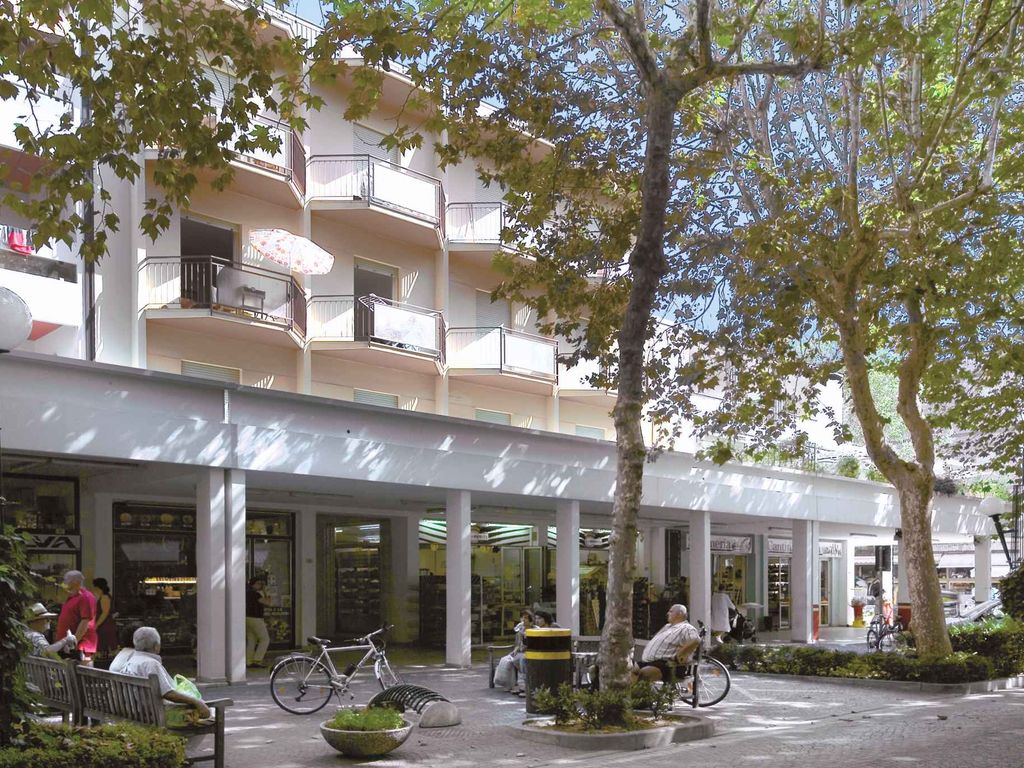 Ferienwohnung mit Klimaanlage und Balkon