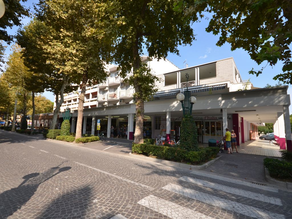 Ferienwohnung mit Klimaanlage und Balkon