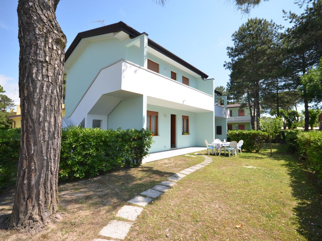 Ferienwohnung mit Klimaanlage und Balkon