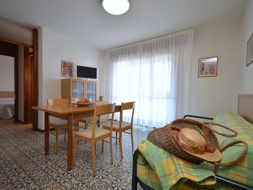 Ferienwohnung mit Klimaanlage und Balkon