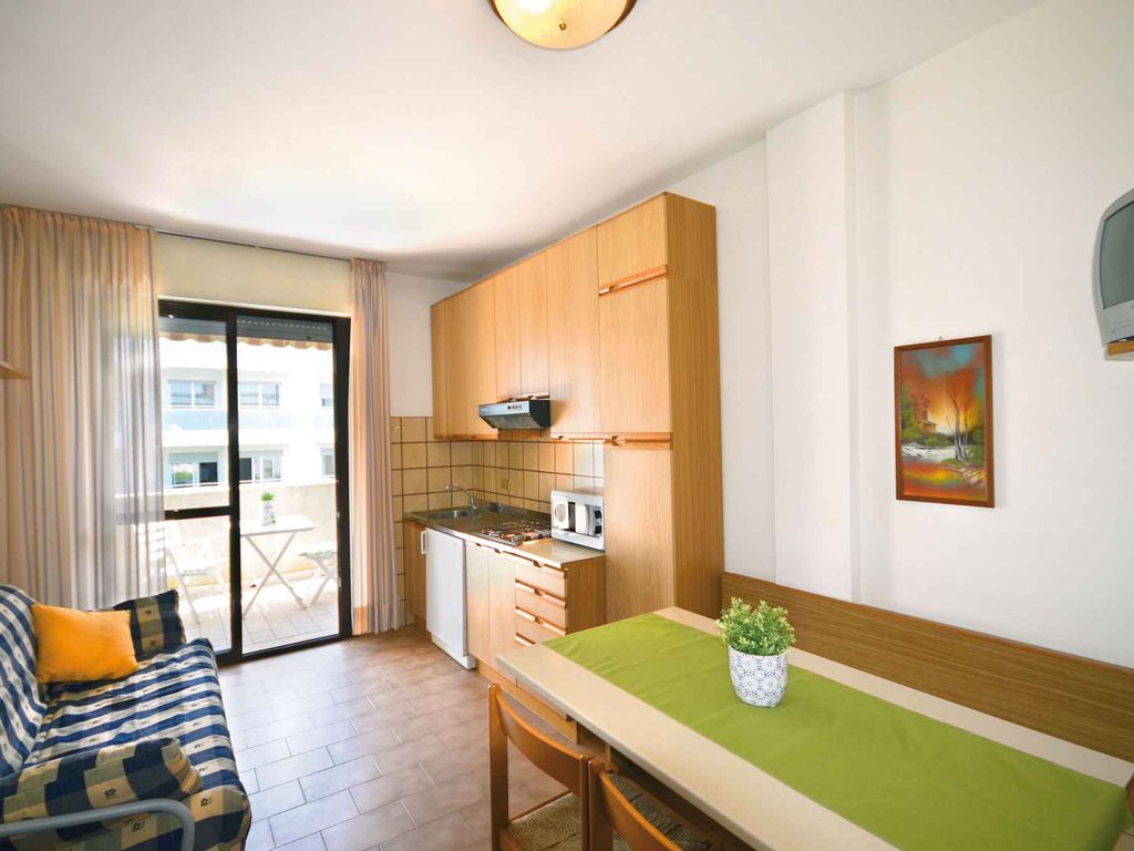 Ferienwohnung mit Balkon und Klimaanlage