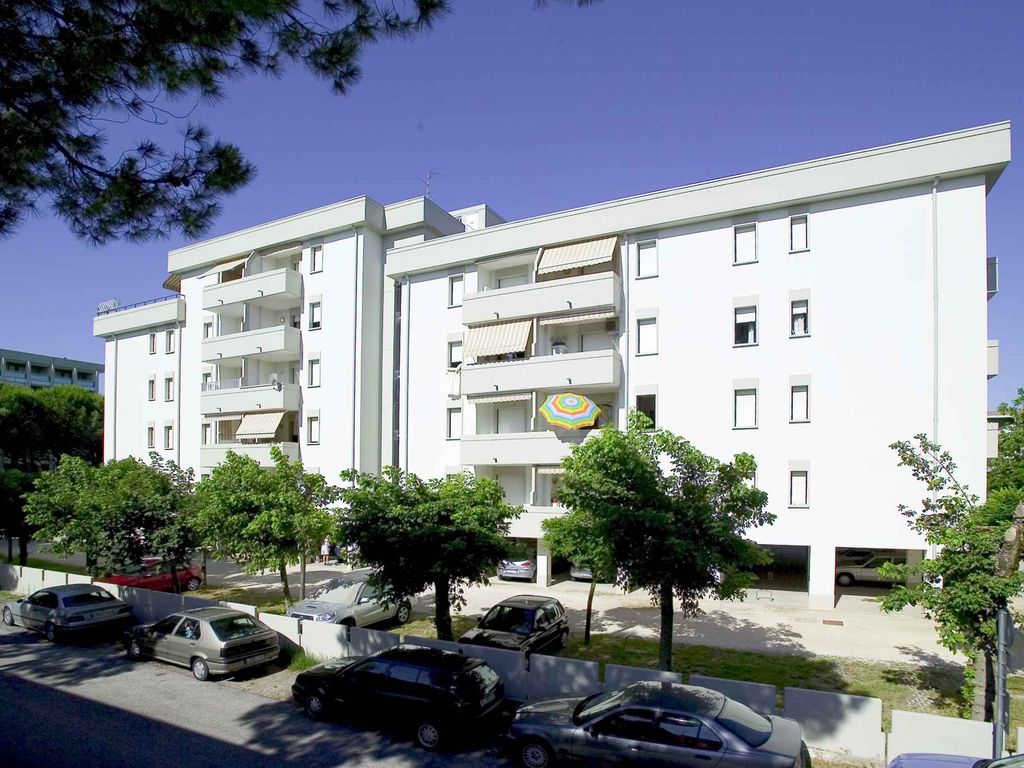 Ferienwohnung mit Balkon und Klimaanlage