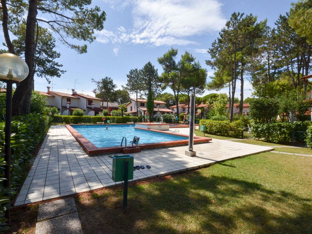 Ferienwohnung mit Terrasse und Pool