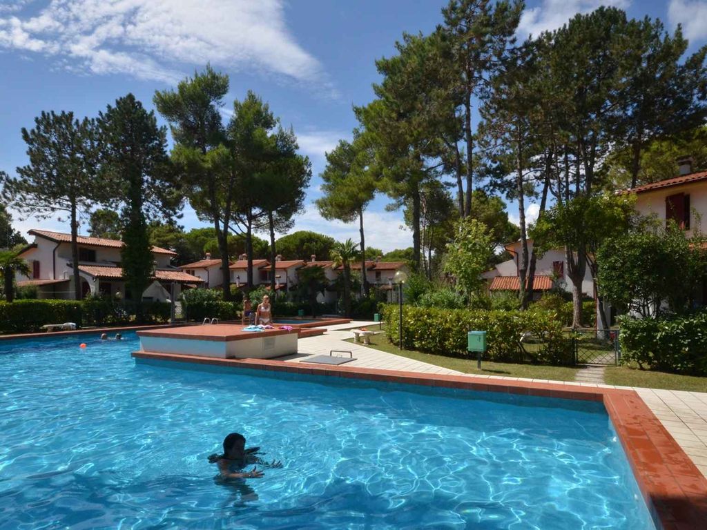 Ferienwohnung mit Terrasse und Pool