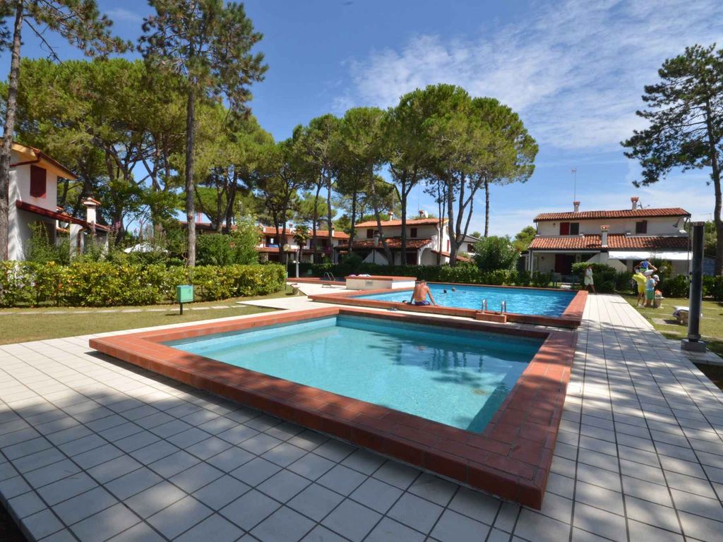 Ferienwohnung mit Terrasse und Pool