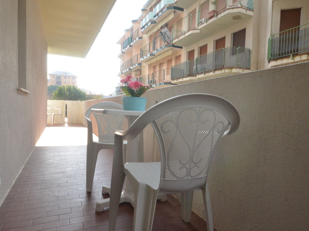 Ferienwohnung mit Klimaanlage und Balkon