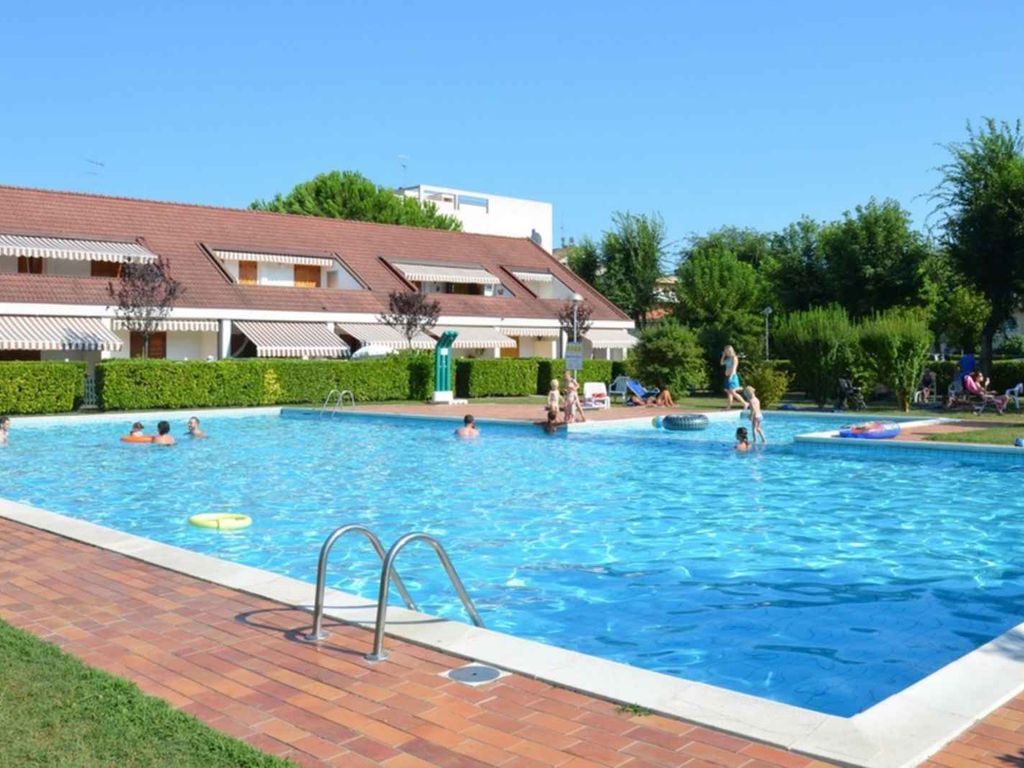 Ferienwohnung mit Klimaanlage, Garten und Pool
