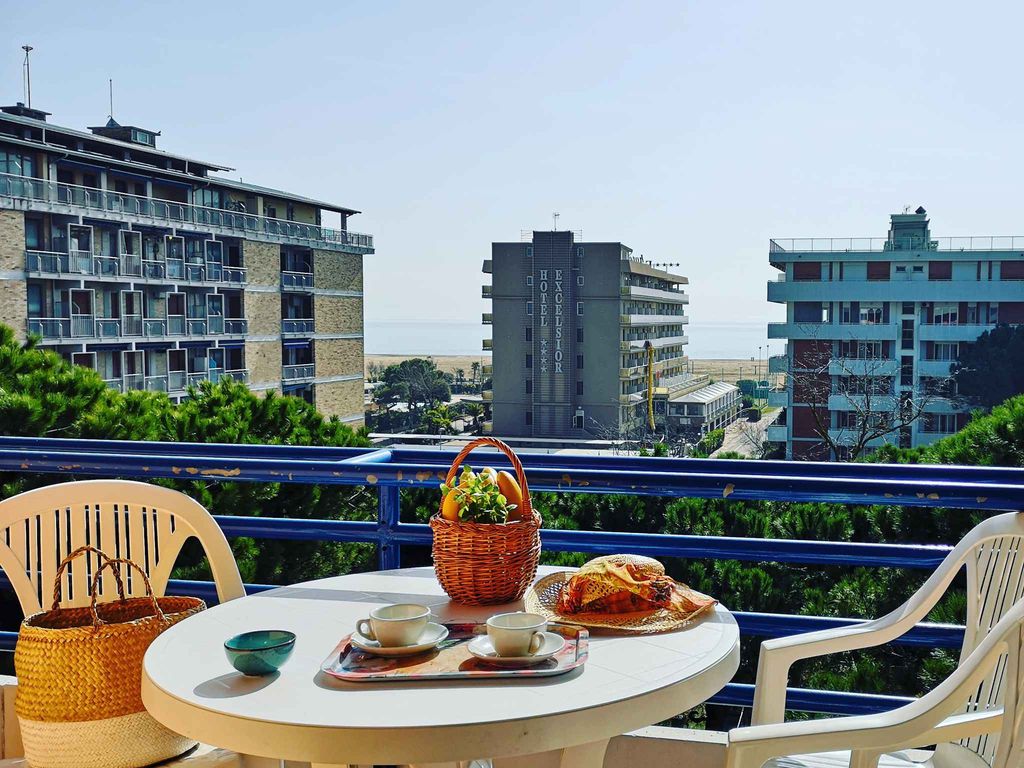 Ferienwohnung mit Klimaanlage und Balkon