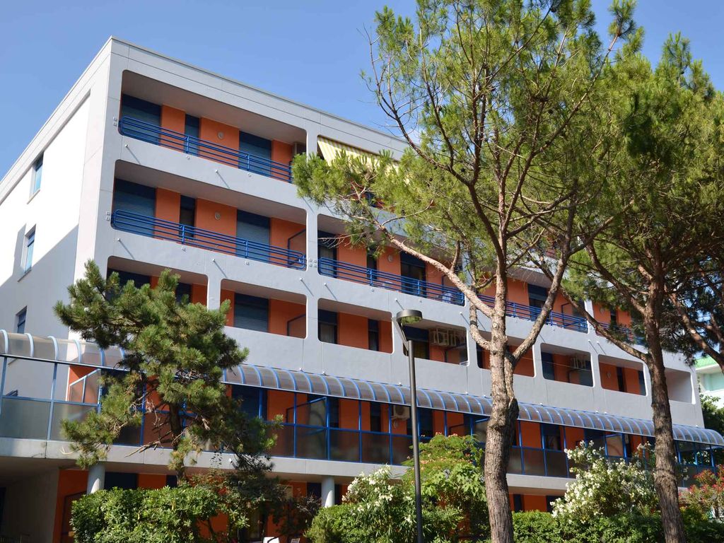 Ferienwohnung mit Klimaanlage und Balkon