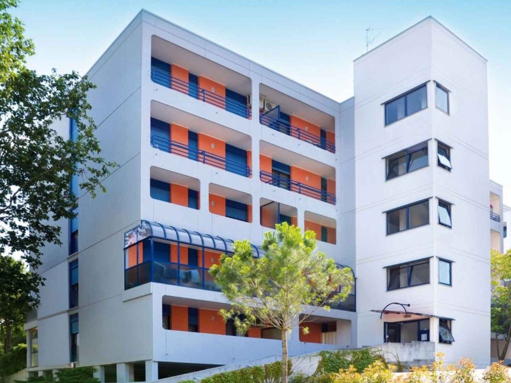 Ferienwohnung mit Klimaanlage und Balkon
