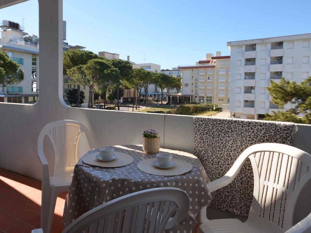 Ferienwohnung mit Klimaanlage und Balkon