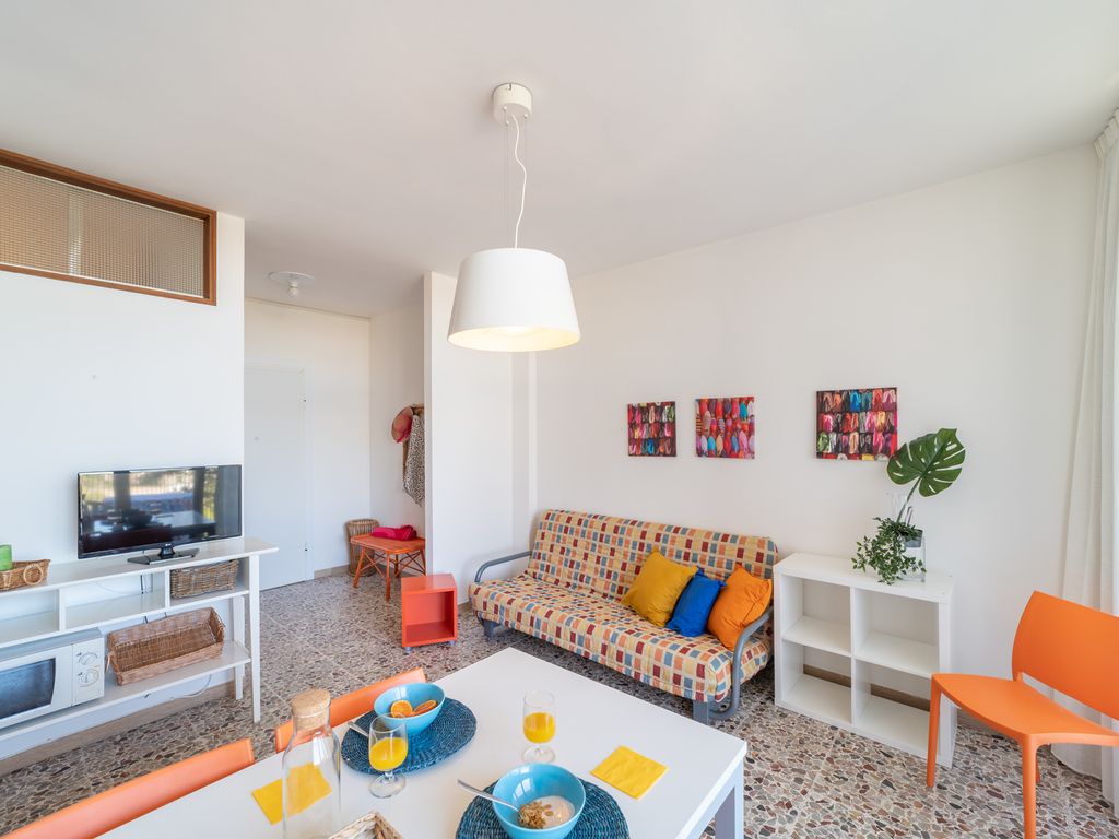 Ferienwohnung mit Klimaanlage und Balkon