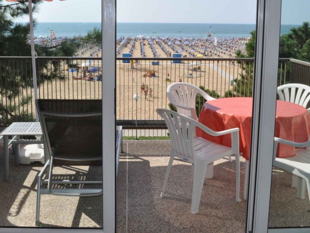 Ferienwohnung mit Klimaanlage und Balkon