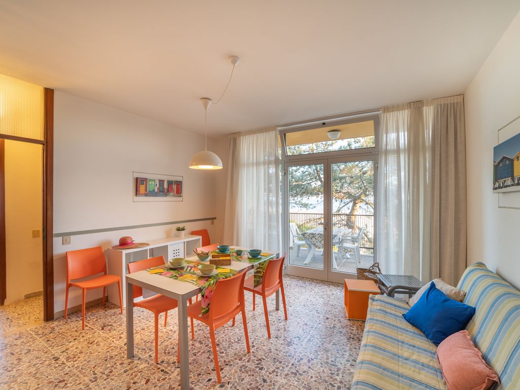 Ferienwohnung mit Klimaanlage und Balkon