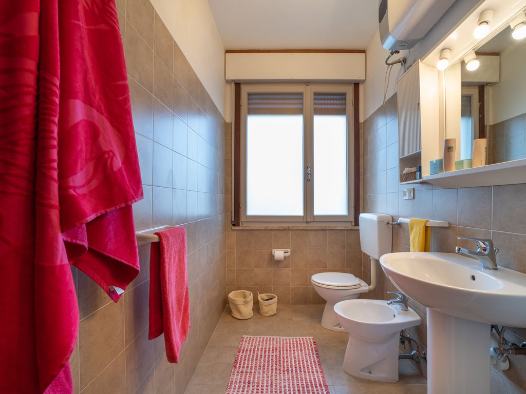 Ferienwohnung mit Klimaanlage und Balkon