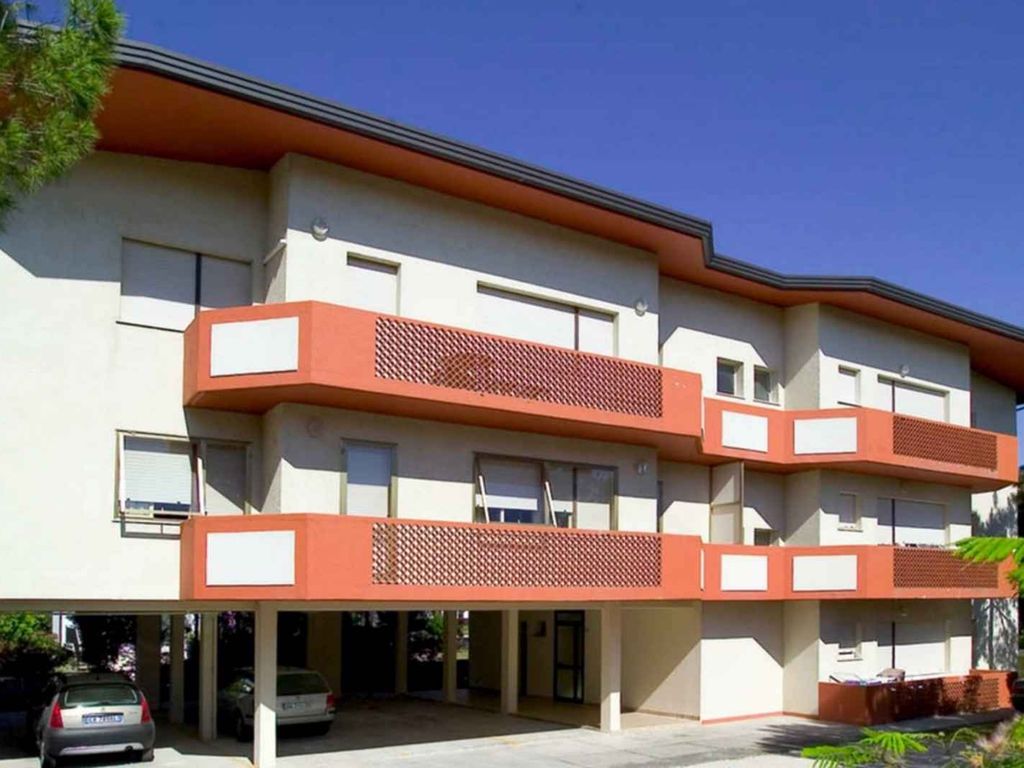 Ferienwohnung mit Klimaanlage und Balkon