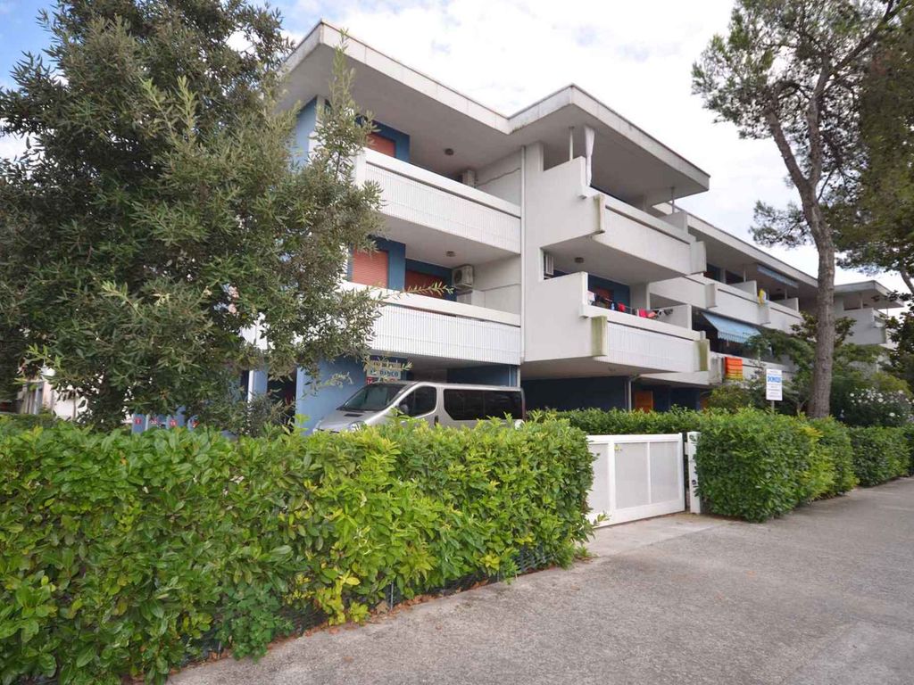 Ferienwohnung mit Klimaanlage und Balkon