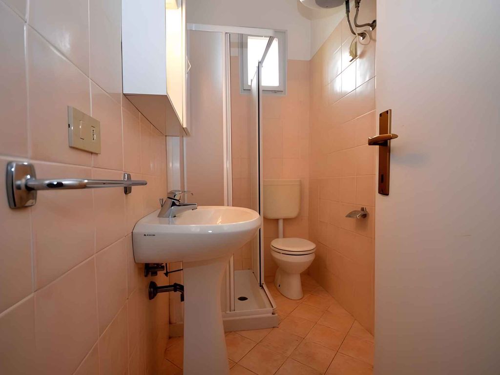 Studio mit Klimaanlage und Balkon