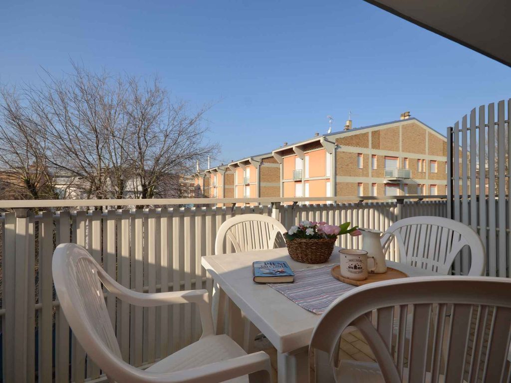 Ferienwohnung mit Klimaanlage und Balkon