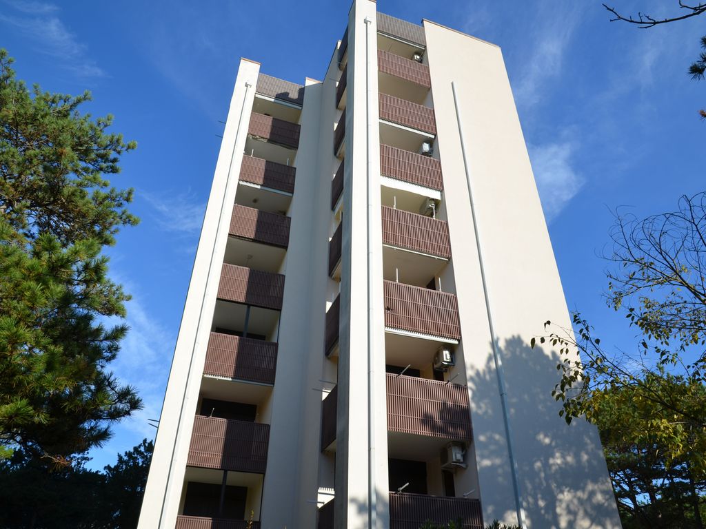 Ferienwohnung mit Klimaanlage und Balkon