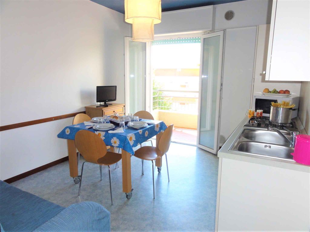Ferienwohnung 100 m von Strand