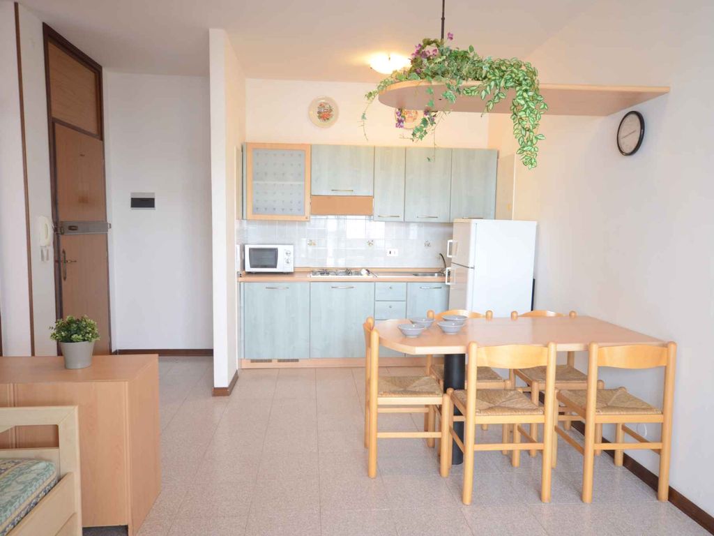 Ferienwohnung mit Klimaanlage und Balkon