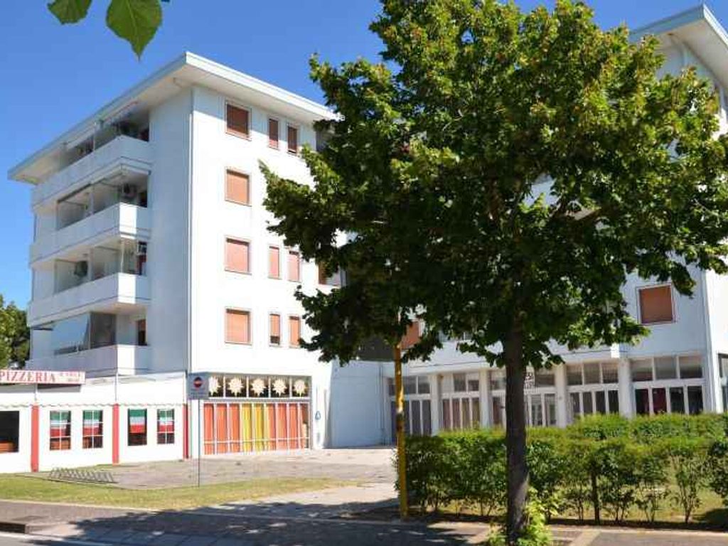 Ferienwohnung mit Klimaanlage und Balkon