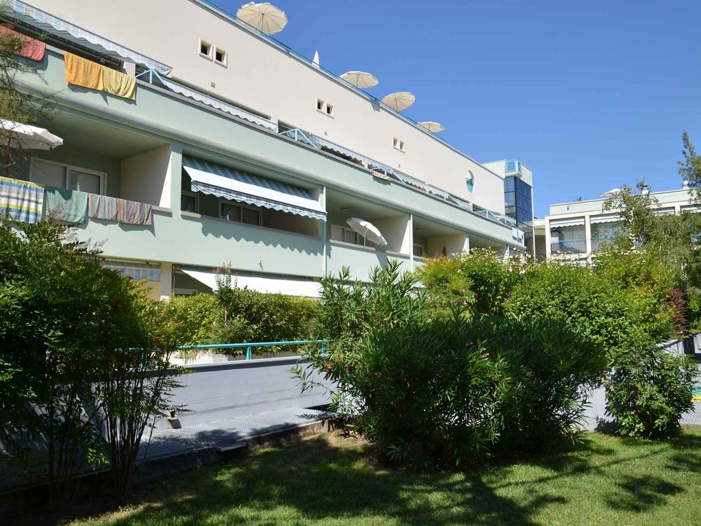 Ferienwohnung mit Klimaanlage und Terrasse