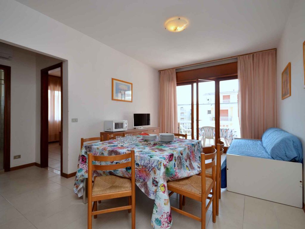 Ferienwohnung mit Klimaanlage und Balkon