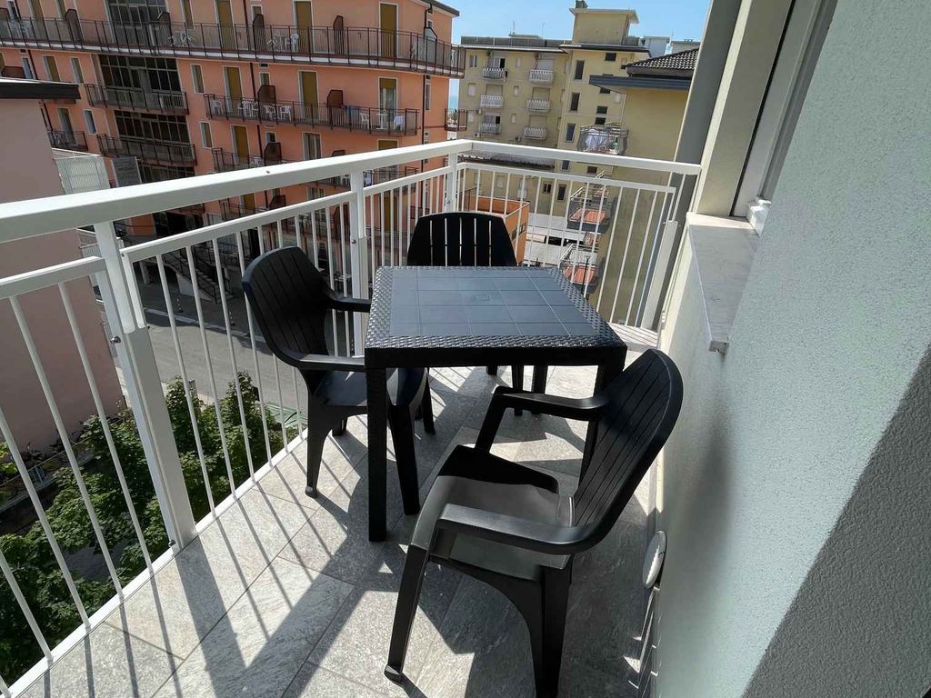 Ferienwohnung mit Internet und Balkon