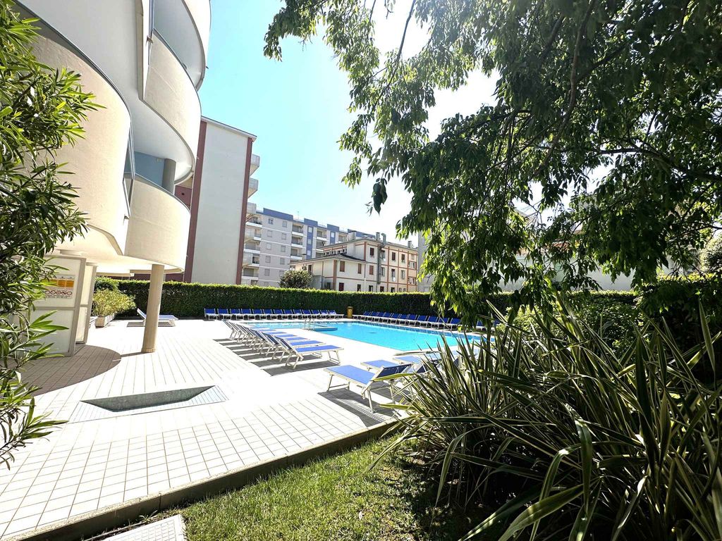 Ferienwohnung mit Pool in der Nähe des Meeres