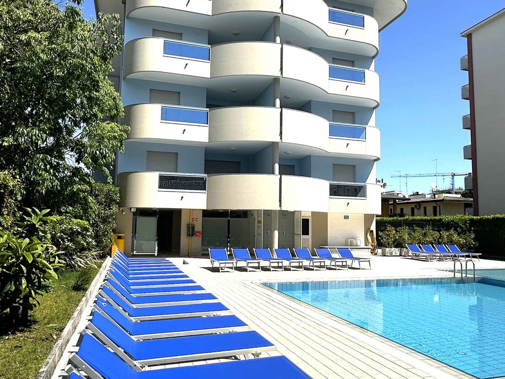 Ferienwohnung mit Pool in der Nähe des Meeres