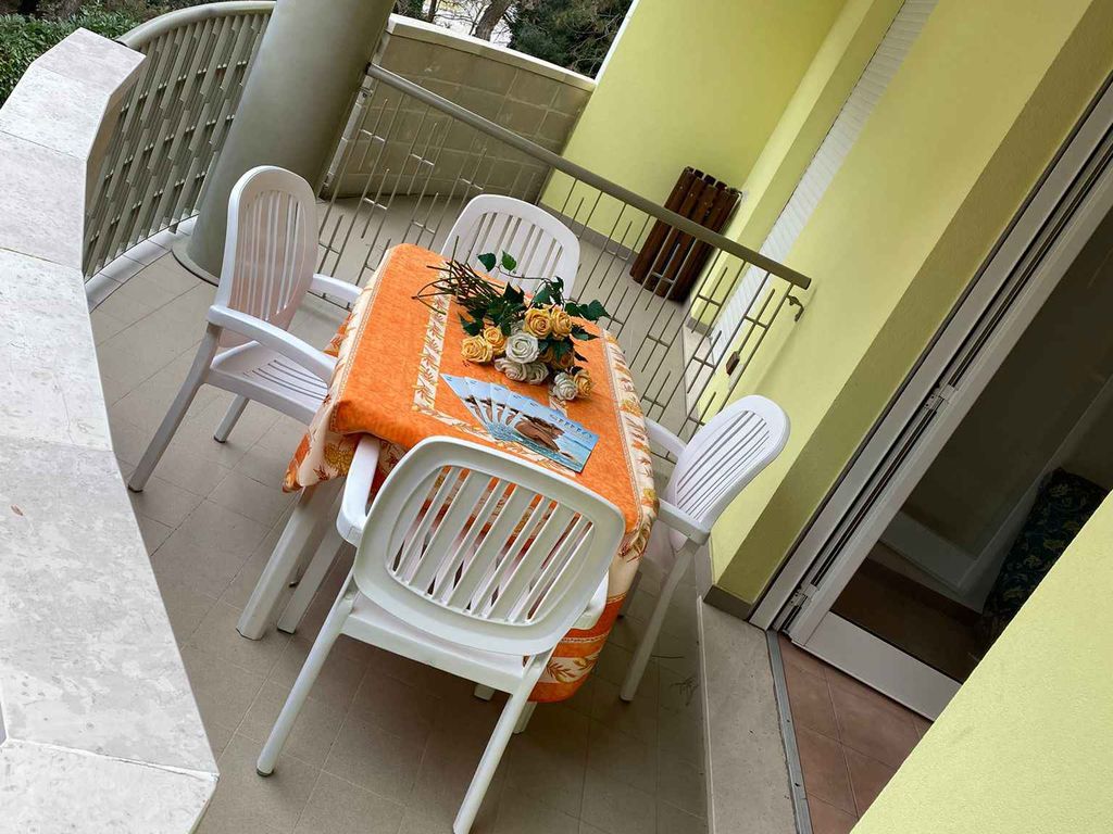 Ferienwohnung mit Klimaanlage und Pool
