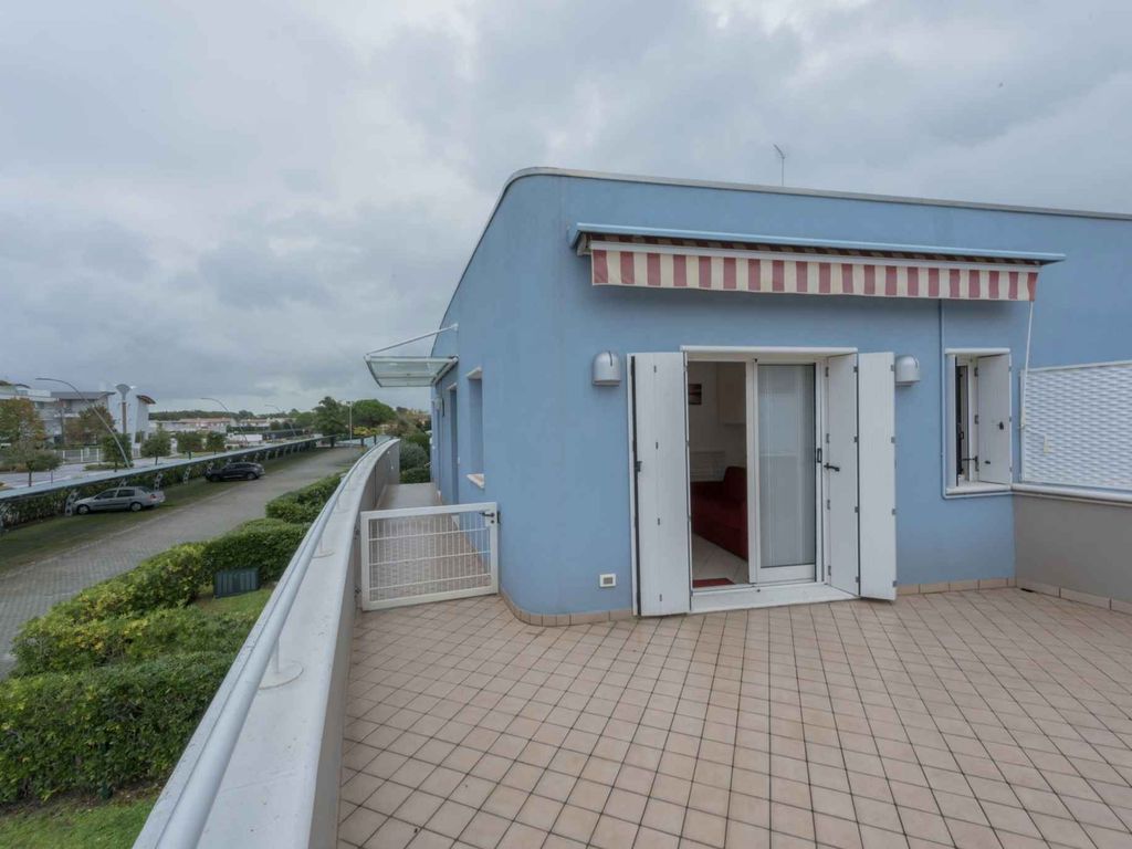 Ferienwohnung mit Balkon und Klimaanlage