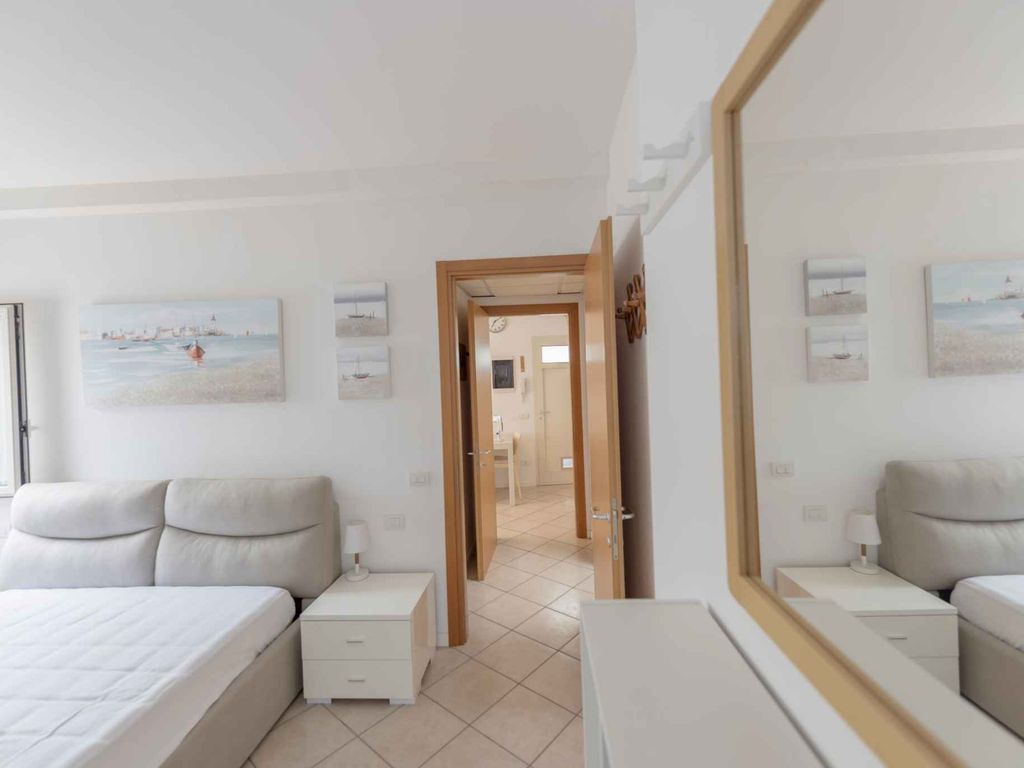 Ferienwohnung mit Balkon und Klimaanlage