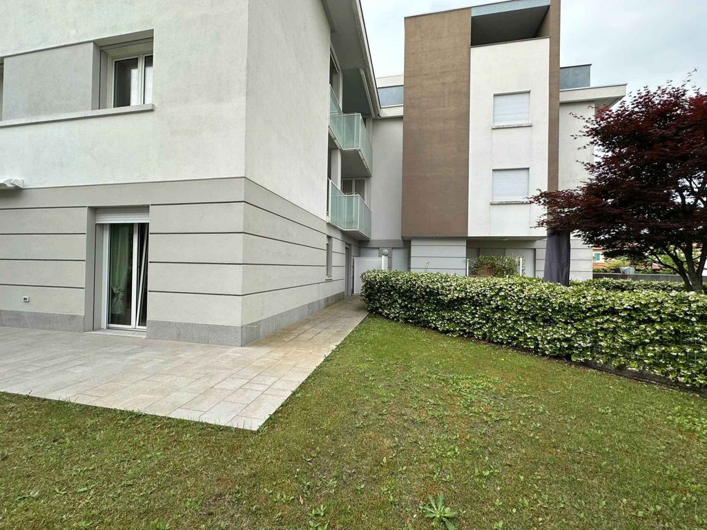 Ferienwohnung mit Klimaanlage und SAT-TV