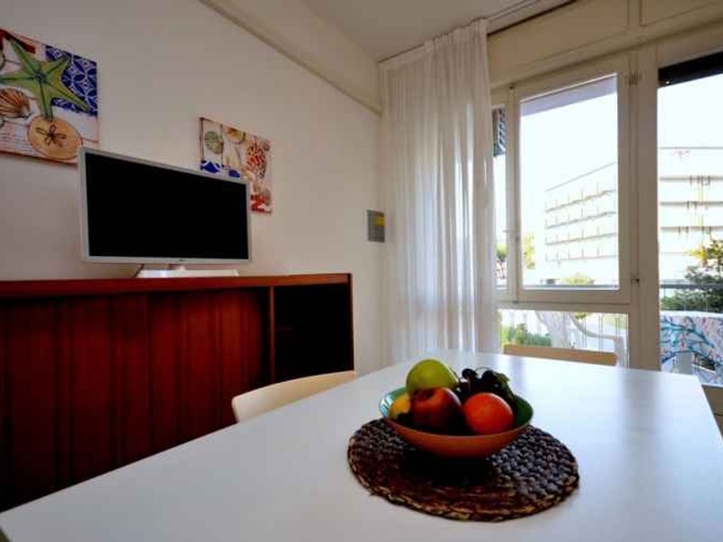 Studio mit Klimaanlage und Balkon