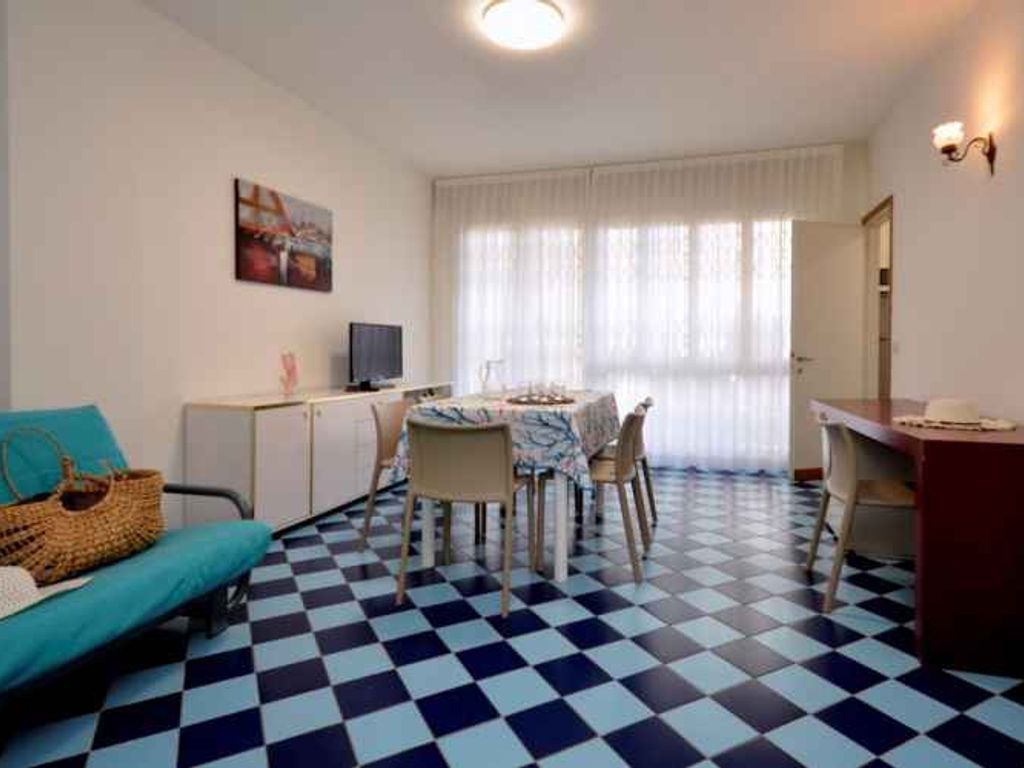 Ferienwohnung mit Klimaanlage und Balkon