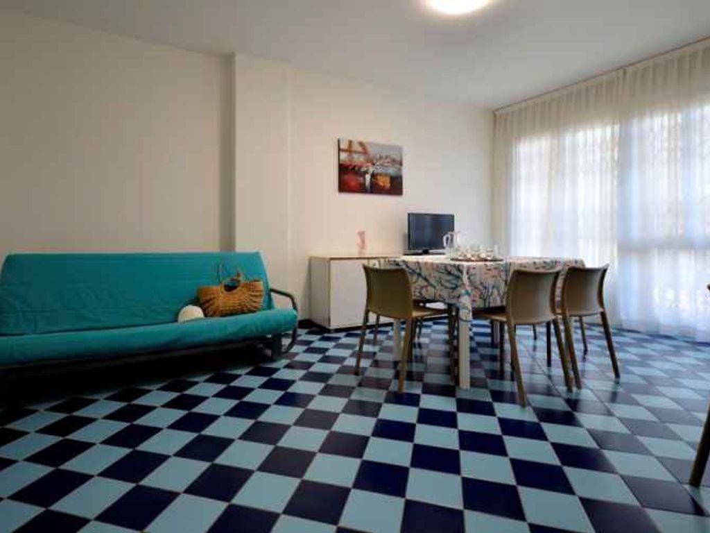 Ferienwohnung mit Klimaanlage und Balkon