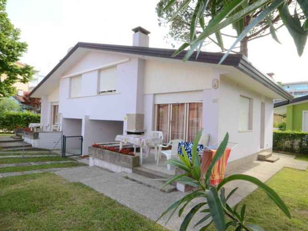 Ferienwohnung mit Klimaanlage und Terrasse