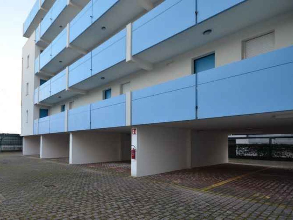 Ferienwohnung mit Klimaanlage und Balkon
