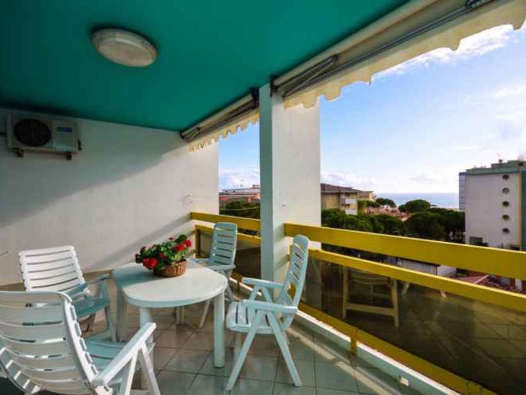Ferienwohnung mit Klimaanlage und Balkon