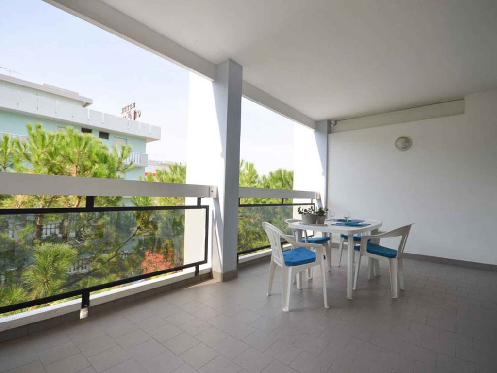 Ferienwohnung mit Klimaanlage und Balkon