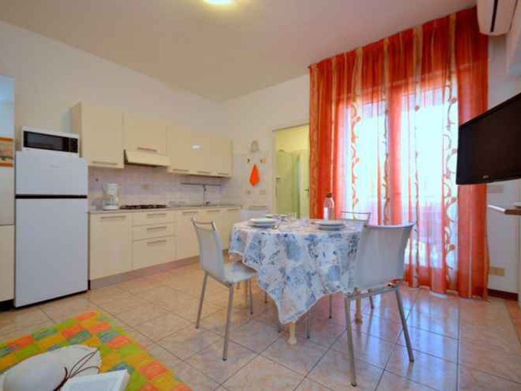 Ferienwohnung mit Klimaanlage und Balkon