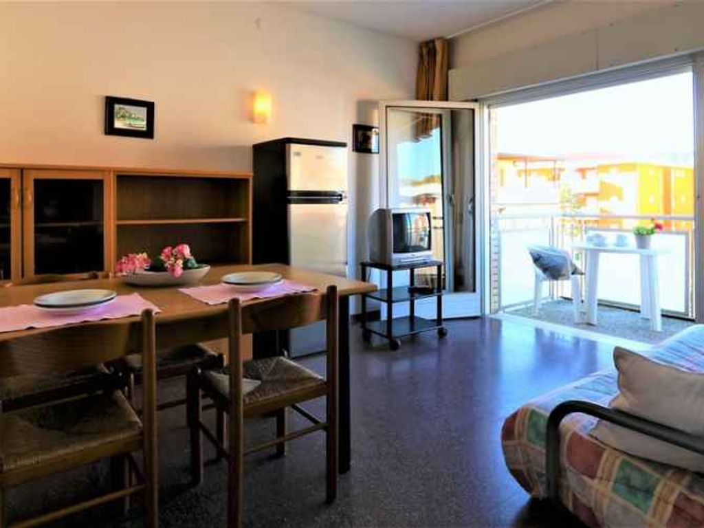 Ferienwohnung mit Klimaanlage und Balkon