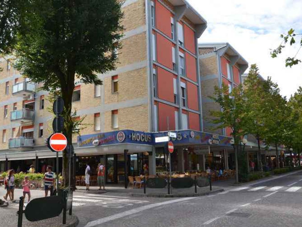 Ferienwohnung mit Klimaanlage und Balkon