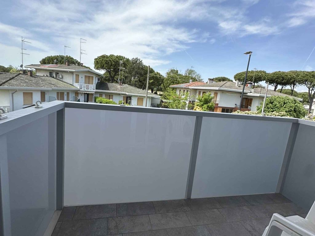 Ferienwohnung mit Klimaanlage und Balkon