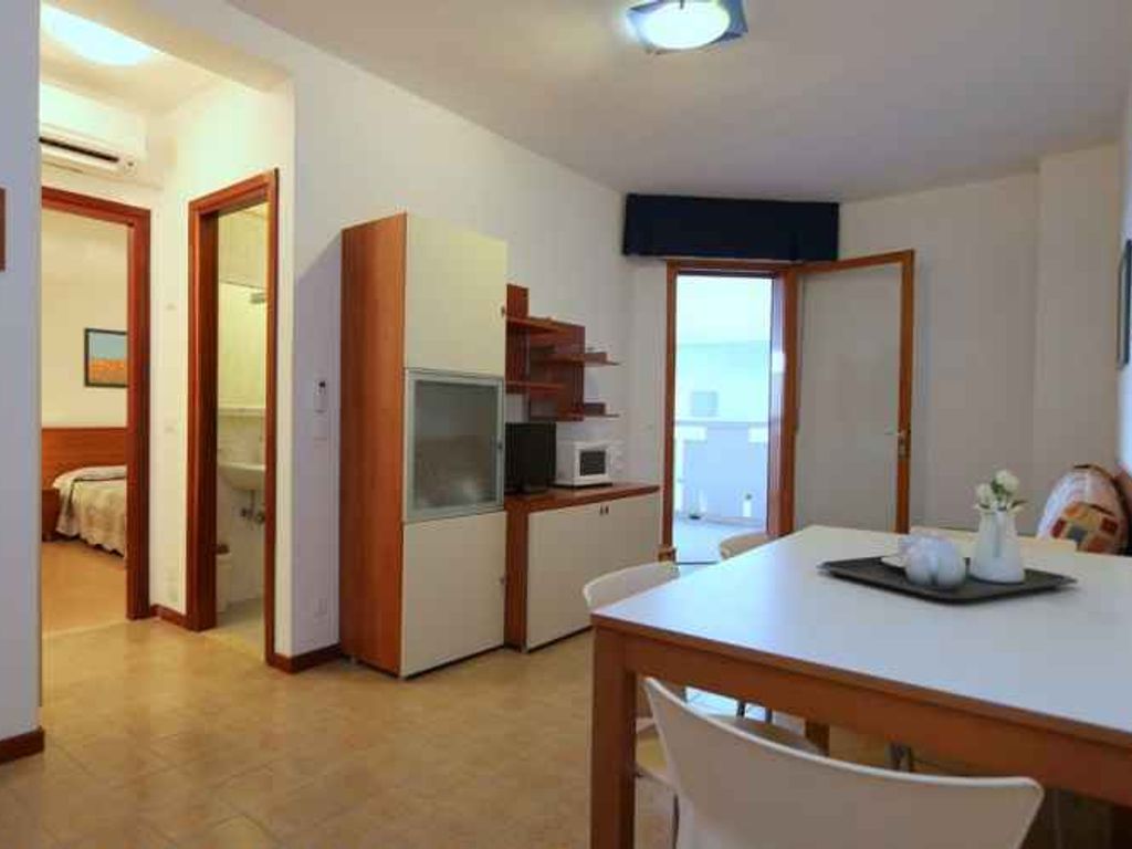 Ferienwohnung mit Klimaanlage und Balkon mit Meerblick
