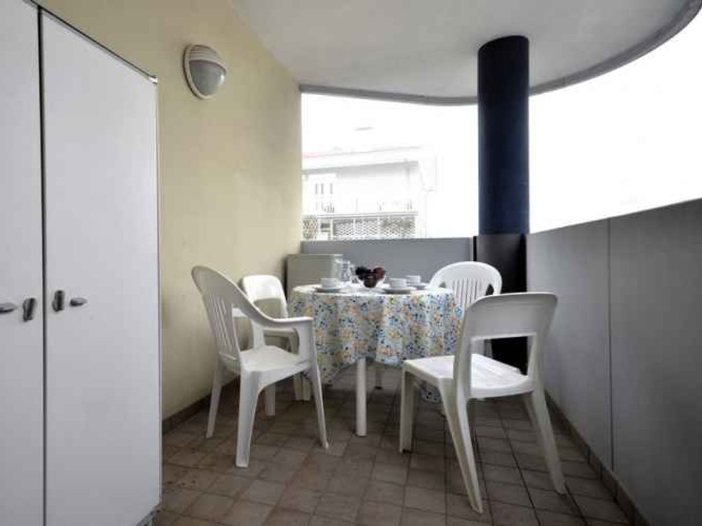 Ferienwohnung mit Klimaanlage und Balkon